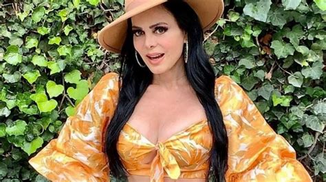 Fotos A Sus A Os Maribel Guardia Presume Escultural Figura Con