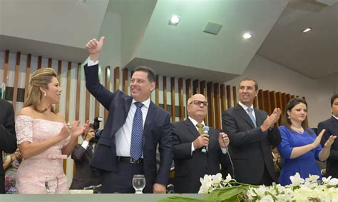 Apoio De A Cio Neves Perilo Novo Presidente Do Psdb