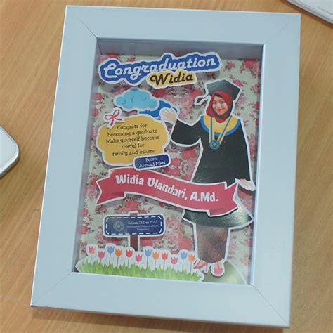 Kado Wisuda Cewek Scrap Frame D Custom Umt A Lazada Indonesia