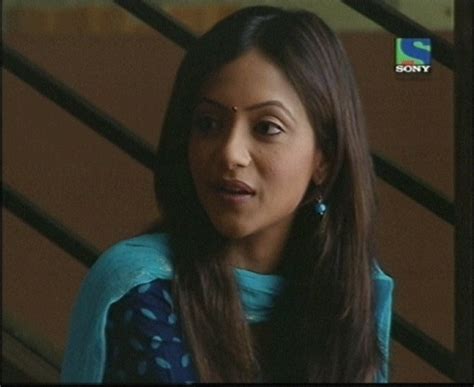 Sony TV Actress Pariva Pranati Hot Captures Wallpapers