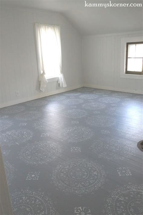 Kammys Korner Gorgeous Stenciled Wood Floor In One Hour