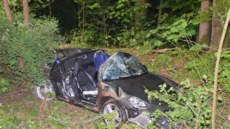 Mosbach Zwei Tote Nach Unfall Auf B L