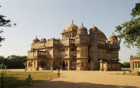 Vijay Vilas Palace Kutch, History, Timings, Entry Fee & Photos