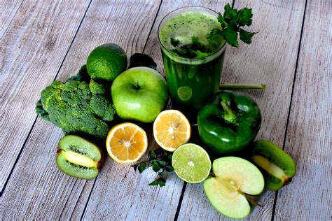 Aprenda A Fazer Suco Verde Detox Para A Dieta Receitas Com Amor