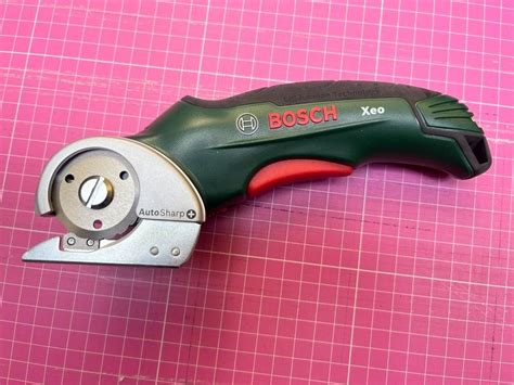 Cutter Von Bosch Xeo Elektrische Schere Kaufen Auf Ricardo