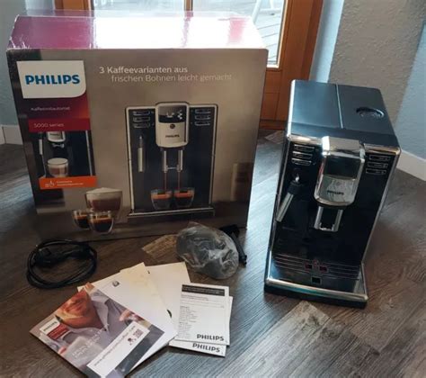 MACCHINA DA CAFFÈ completamente automatica Philips Series 5000