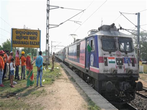 Shalimar Chennai Coromandel Express Crossed Odisha Accident Site After Four Days India Hindi