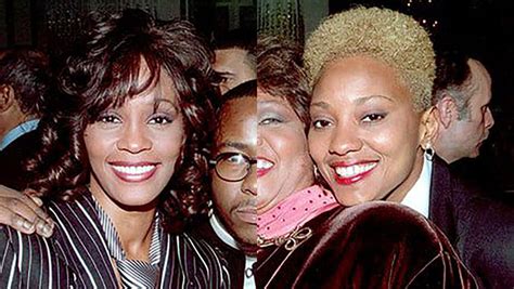 Whitney Houston And Robyn Crawford Their Romance Chronicled In Memoir