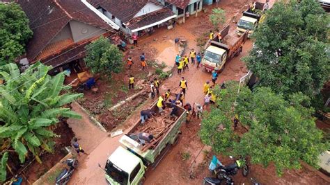 Banjir Bandang Terjang Desa Wangandowo Jawa Tengah Mata Banua Online