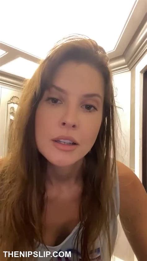 Amanda Cerny Nip Slip  By Thenipslip Scrolller