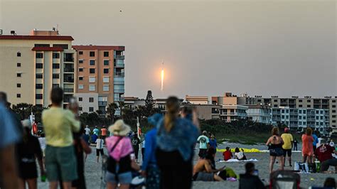 Misi N De Spacex Despega Hacia La Estaci N Espacial Internacional