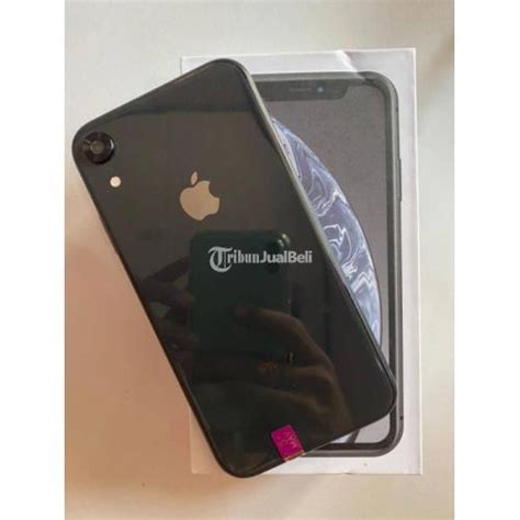 HP IPhone XR 128 GB Bekas SIap Pakai Warna Hitam Harga Terjangkau Di