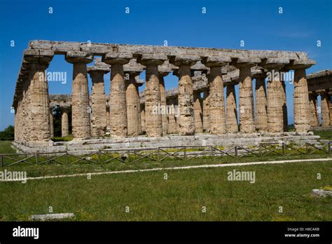 Le Temple Grec Le Mieux Conserv Au Monde Banque De Photographies Et D