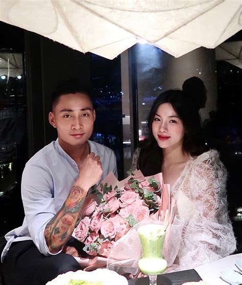 Hồ Tuấn Tài khoe ảnh bạn gái hot girl xinh như mộng Bongdaplus vn