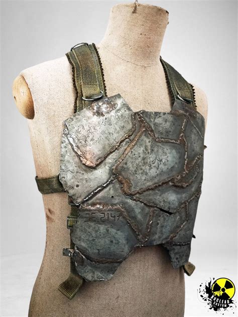 Post Apocalyptic Metal Breastplate Armor Extremity Metro Stalker