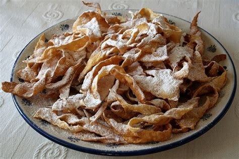 Рецепт хвороста с водкой
