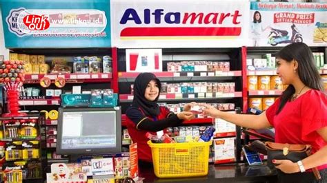 Mau Tarik Tunai Ini Cara Ambil Uang Di Alfamart LinkQu