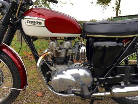 Triumph Daytona T100r 1971 We Sell Classic Bikes