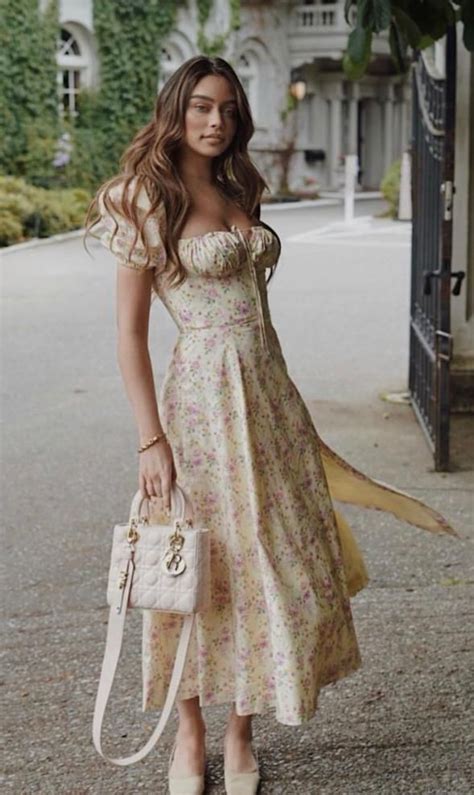 Floral Dresses With Belt