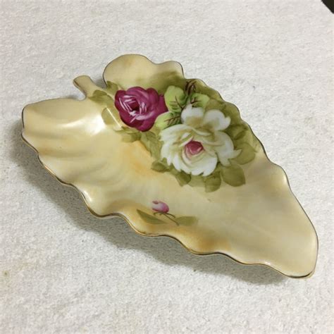Vintage Lefton China Hand Gem