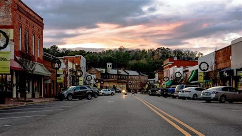 The Best Small Town In Each State The Discoverer