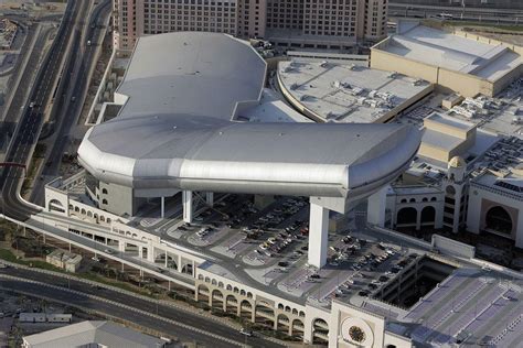 Dubais Mall Of The Emirates To Complete 272m Expansion By Early 2015