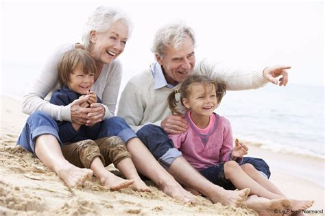 Grands Parents Un R Le Actif Dans La Famille Actu Fr