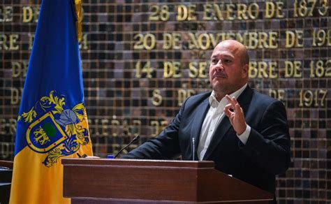 Acusan A Enrique Alfaro De Censurar Presentación De Libro