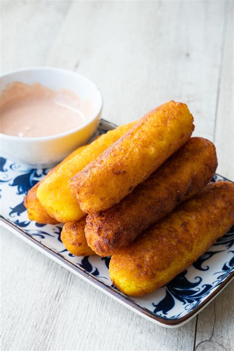 Puerto Rican Sorullitos de Maíz (Corn Fritters) - The Cookware Geek