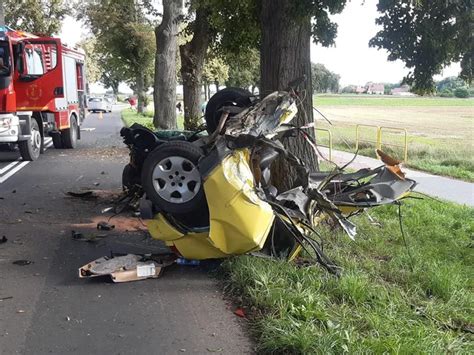 Śmiertelny wypadek pod Świebodzinem Auto 37 i 32 latka zostało