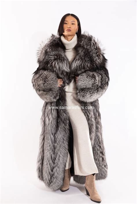 Luxury Silver Fox Fur Full Lenght Coat With Whole Skinsand Huge Collar