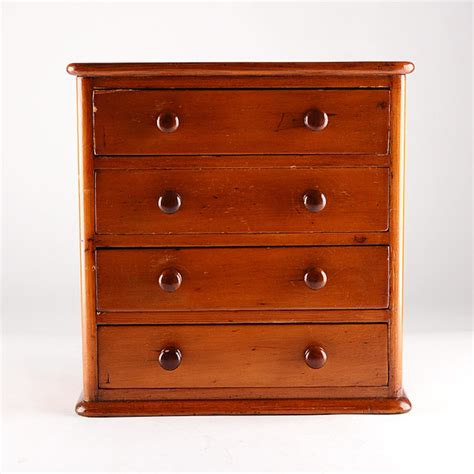 Antique Furniture Salesman Sample Chest of Drawers | EBTH