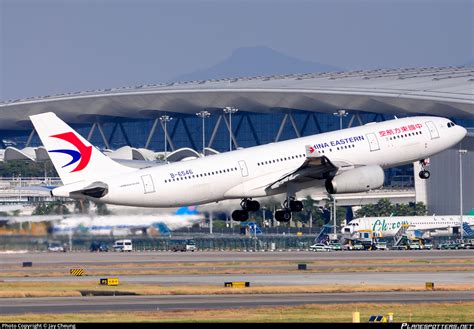 B China Eastern Airlines Airbus A Photo By Jay Cheung Id