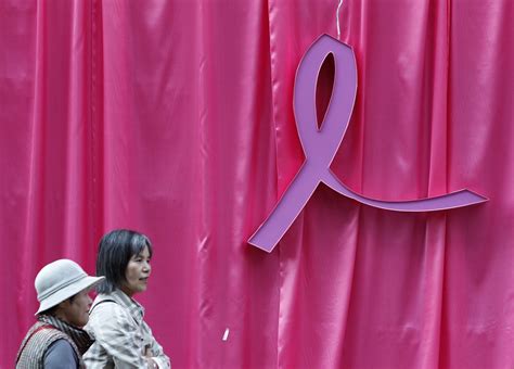 Pink Ribbon And Breast Cancer Campaign Celebrate 30th Anniversary Reuters