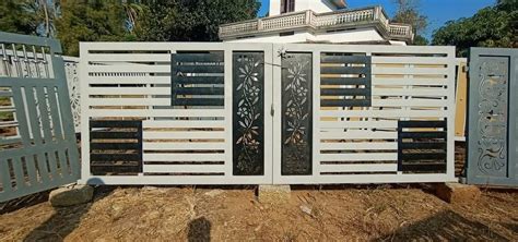 Silver Stainless Steel Sliding Gate For Factory Custom At ₹ 60000