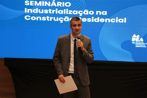 Confira as fotos do evento A solução do déficit habitacional no Brasil