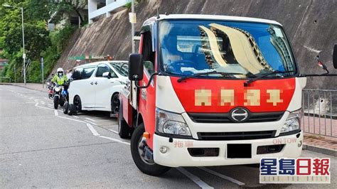 警九龍城及西九龍打擊違泊 發逾1700張牛肉乾拖走14車 星島日報 Line Today