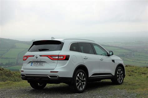 Renault Koleos Review - Changing Lanes