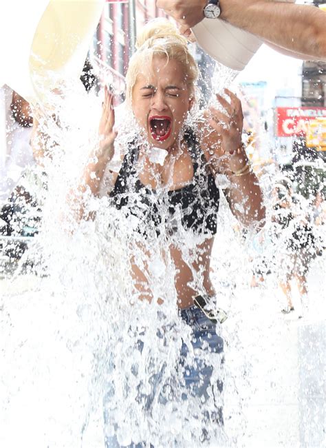 Rita Ora Als Ice Bucket Challenge In New York Hawtcelebs