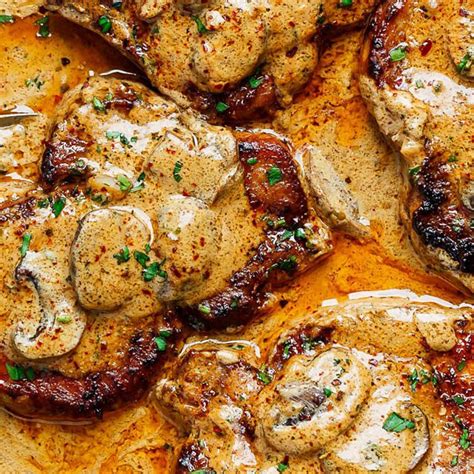 Garlic Pork Chops In Creamy Mushroom Sauce