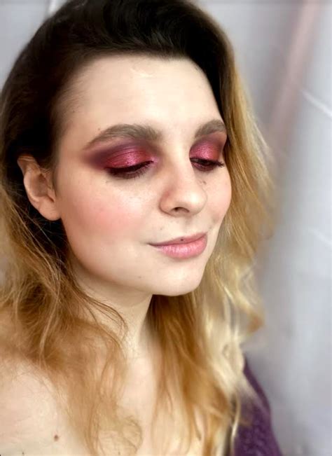 Дьяволически соблазнительная палетка Naughty Nude от Huda Beauty Отзывы покупателей Косметиста