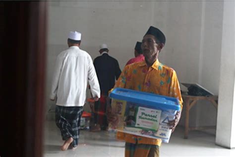 Lpm Dompet Dhuafa Salurkan Parsel Ramadan Bantu Kebutuhan Pangan Keluarga