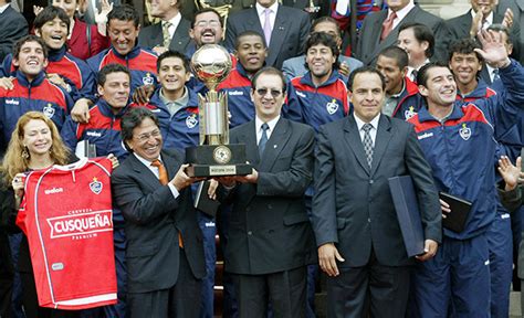 Cienciano campeón Recopa 2004 CONMEBOL