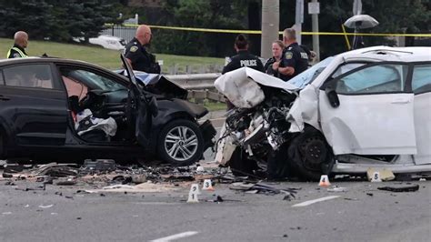 One Driver Dead After Head On Crash Involving Three Vehicles In Ontario Youtube