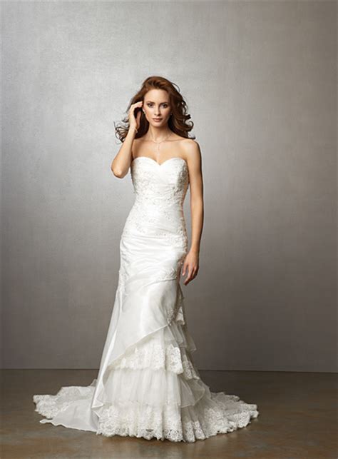 Runaway Brides, Jilting Grooms and Wedding Dresses