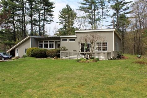 1435 Gilbertville Rd New Braintree MA 01531 Realtor