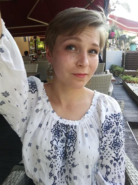 Extremely Hot Selfies Spread