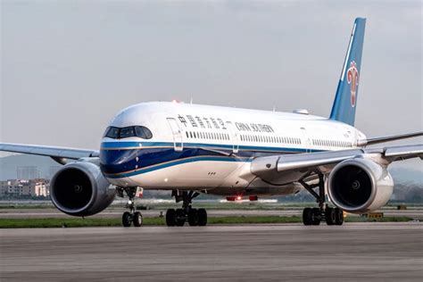China Southern losses deepen over “multiple shocks”
