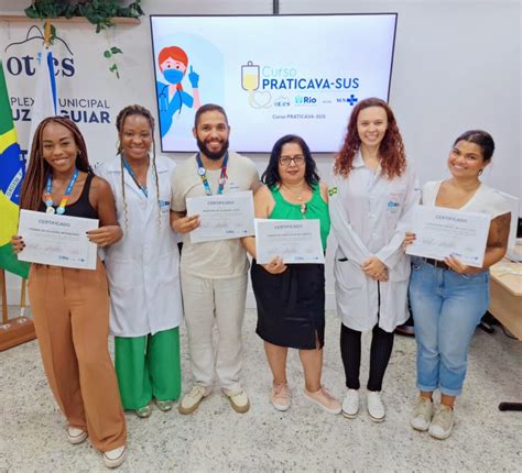 Turma Do Curso Pr Tico De Cateterismo Vesical No Adulto Praticava