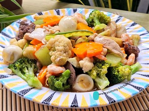 Chop Suey A Flavor Fusion Of Colourful Veggies Yummy Kitchen